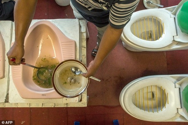 Egyél WC kagylóból és megtanulod mi a higiénia!